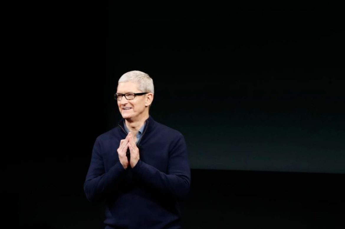 Tim Cook: Fake News Is Eating Into People’s Brains