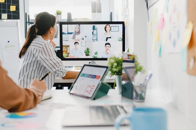 hybrid work model