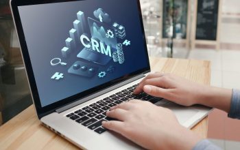 Hubspot Is The Right CRM To Open An Online Store